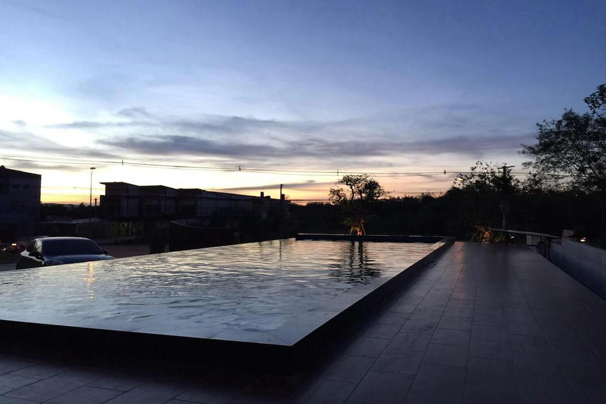 Nutchana Hill Boutique Hotel ハートヤイ エクステリア 写真