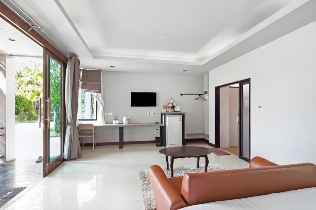 Nutchana Hill Boutique Hotel ハートヤイ エクステリア 写真