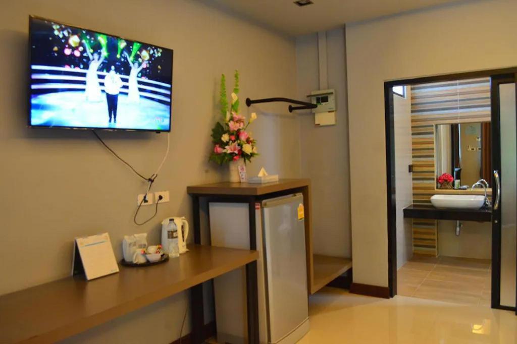 Nutchana Hill Boutique Hotel ハートヤイ エクステリア 写真