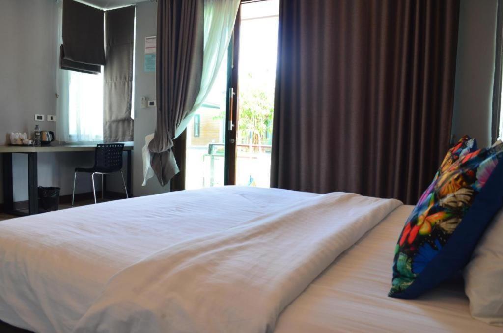 Nutchana Hill Boutique Hotel ハートヤイ エクステリア 写真